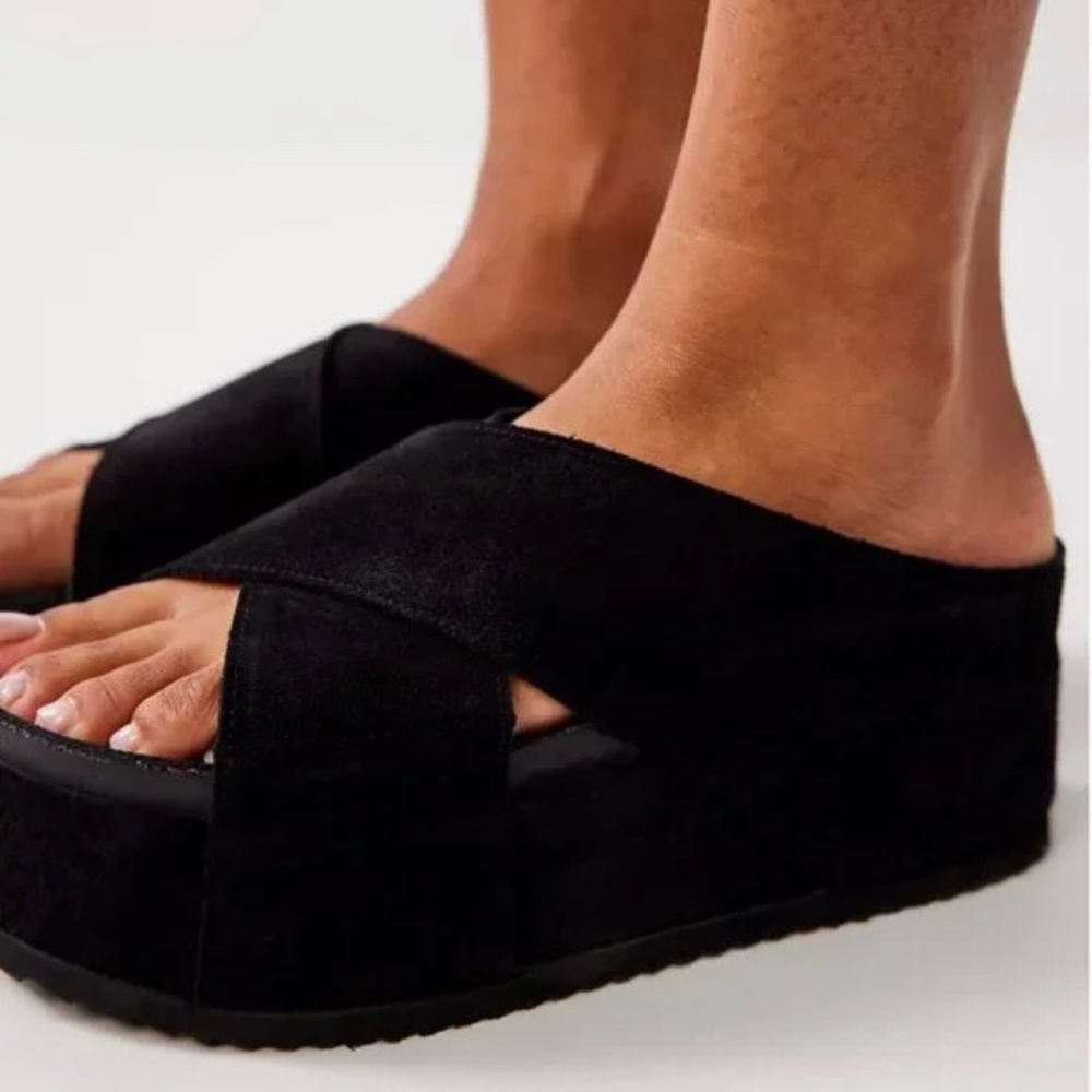 Free People flatform shoe